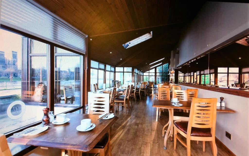 The Waterside Hotel 因弗内斯 外观 照片